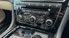 Jaguar XJ 3.0d V6 Portfolio 4dr Auto Diesel Saloon